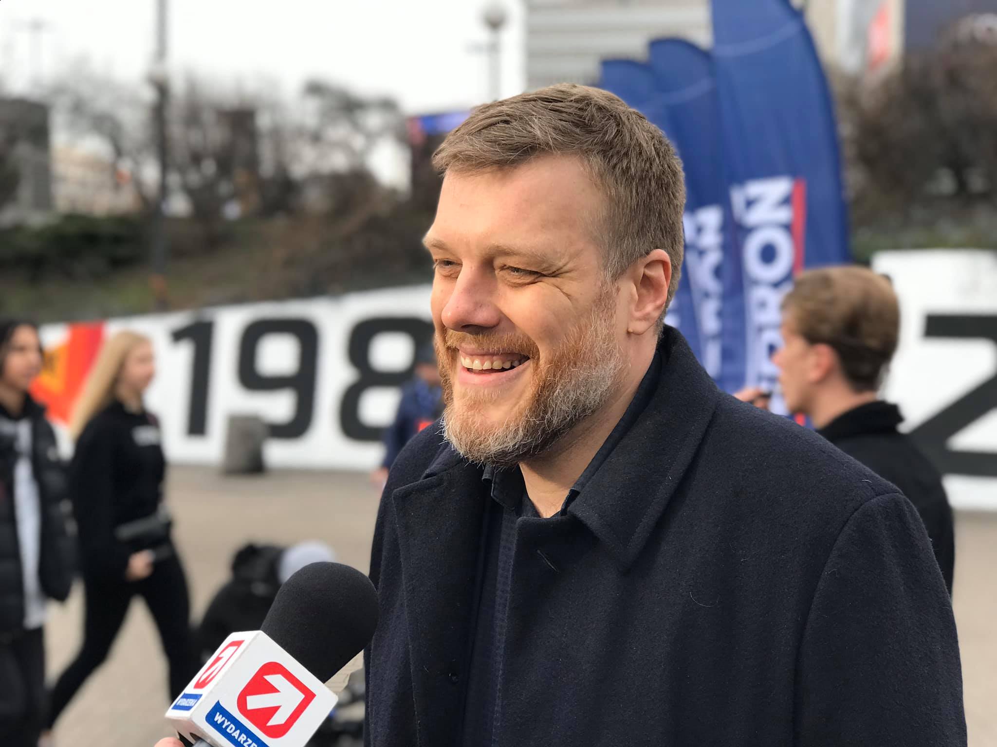 Zandberg: &#8220;Poza socjopatami z&nbsp;Konfederacji mało kto chce zabić swoich rodziców, żeby&nbsp;interes się kręcił&#8221;